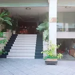 Vinh Hung 2 Hotel